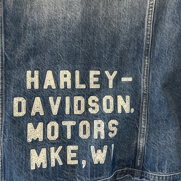 Harley-Davidson Denim Jacket Hoodie Hybrid Zip-Sleeve | Medium Wash | MKE WI - Picture 6 of 9